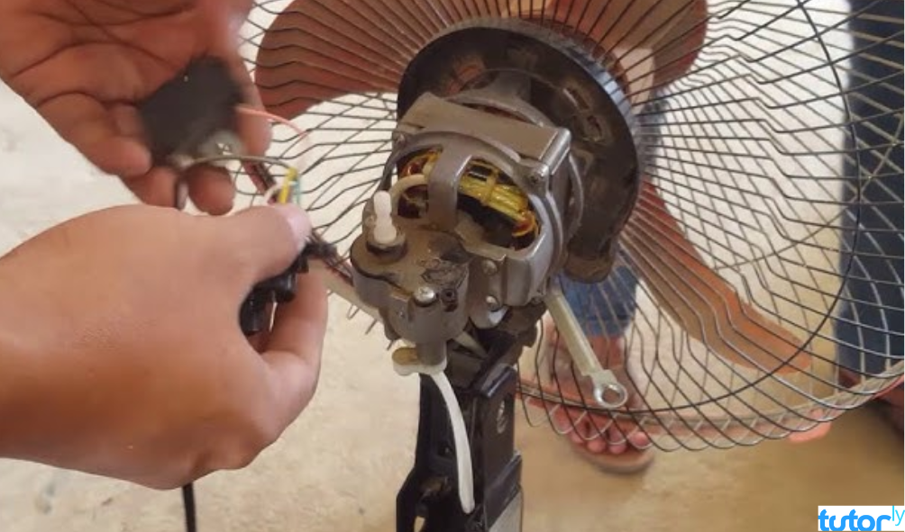 Cara Memperbaiki Kipas Angin Gantung yang Putarannya Lambat